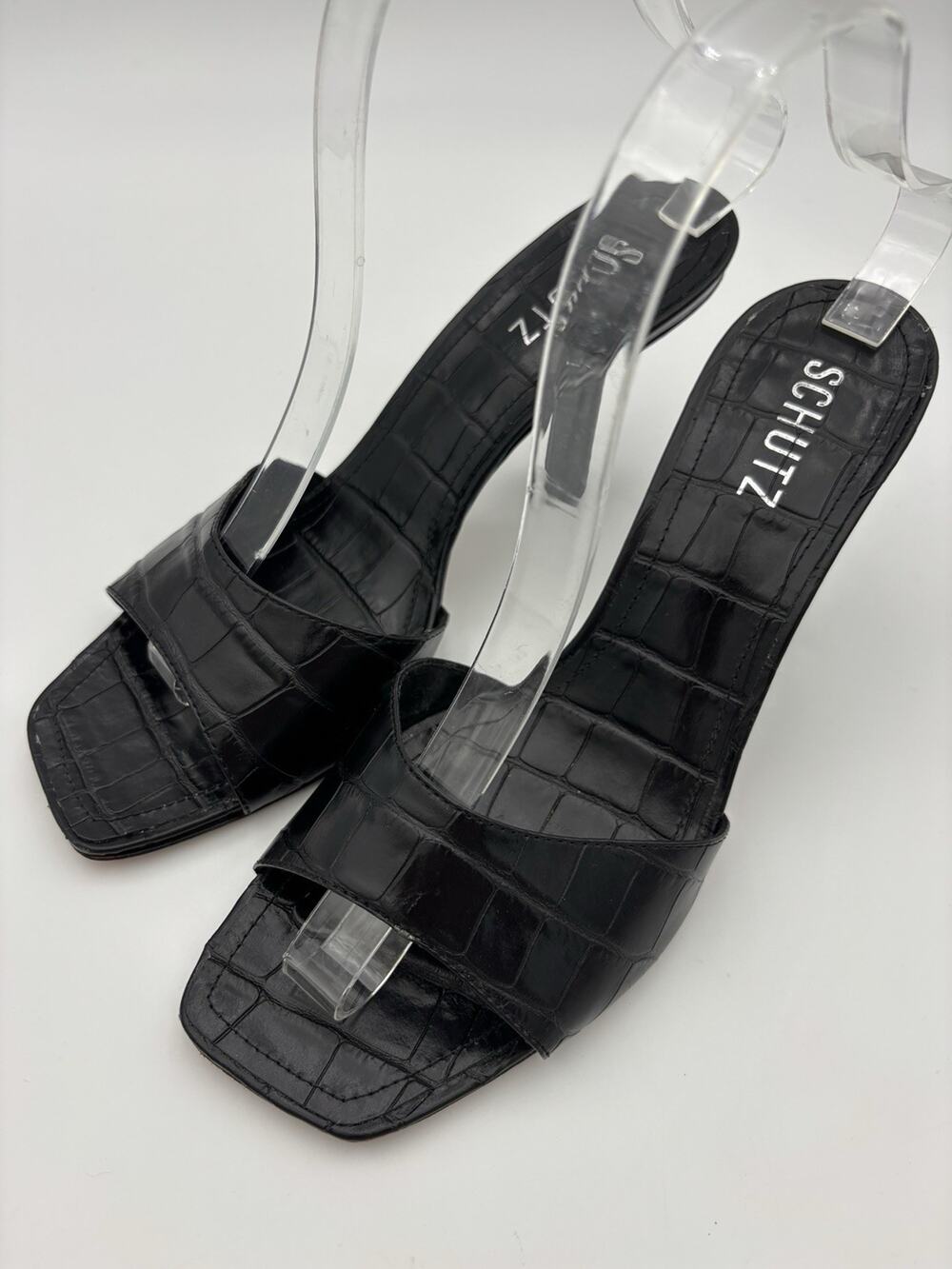 Schutz Posseni Slides Sandals Black Embossed Leather Size 9 B Heels